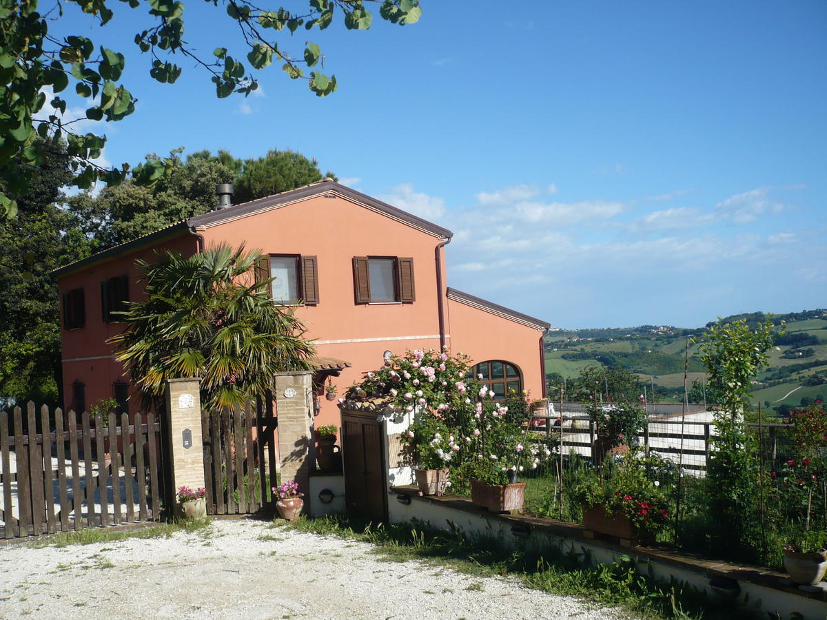 B&B Punto Magico Offagna Bagian luar foto